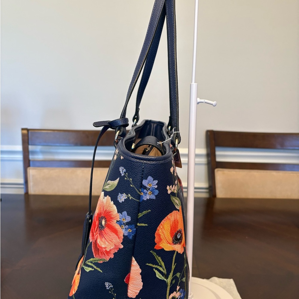 Dana Buchman Poppy Print Tote - Picture 2 of 6